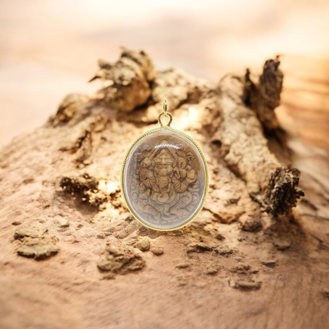 Lord Ganesha Amulet, Om Symbol, Powder and Mixed Magic Materials, Thai Hindu Talisman for Wealth and Success (1)-Photoroom